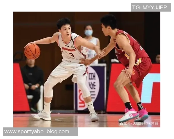 文班与哈珀同场竞技进攻防守双双领跑联盟展现强大实力 文班与哈珀同场竞技进攻防守双双领跑联盟展现强大实力